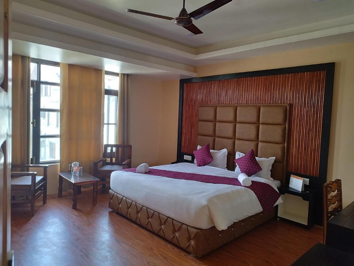 Fair Mount, Airport Road, Humhama Srinagar Hotel Kültér fotó
