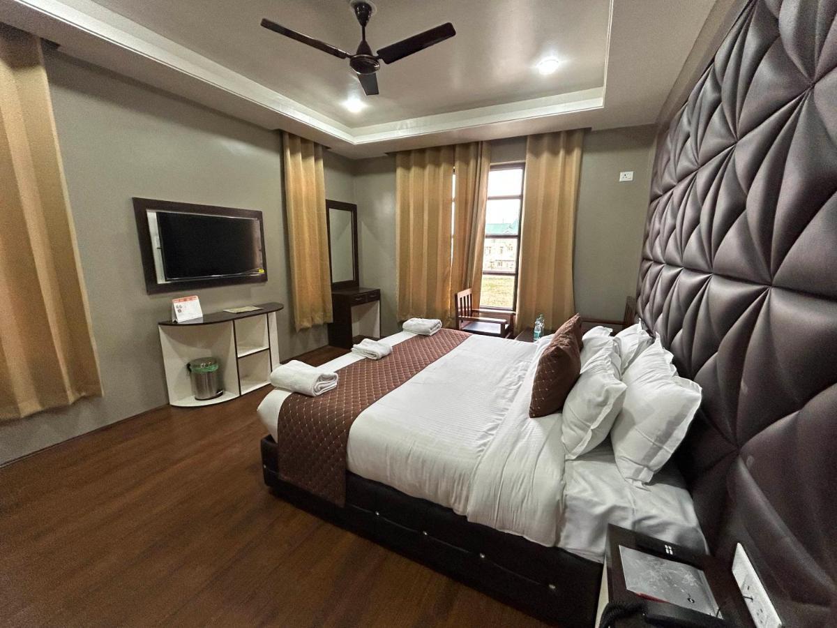 Fair Mount, Airport Road, Humhama Srinagar Hotel Kültér fotó