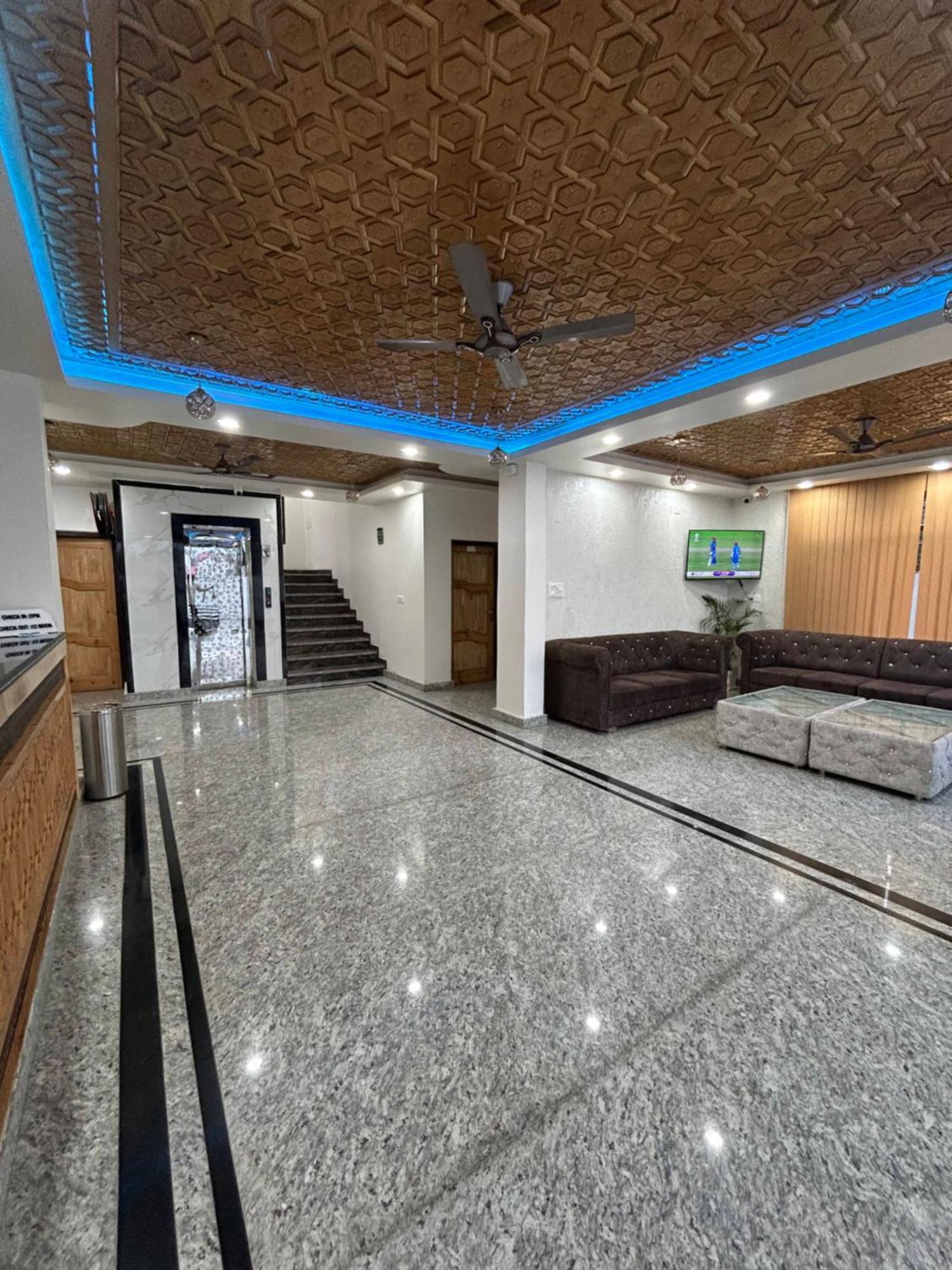 Fair Mount, Airport Road, Humhama Srinagar Hotel Kültér fotó